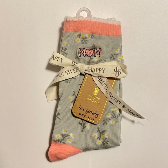 Simply Southern Socks Mom Floral Themed | One Size | New - Picture 1 of 6